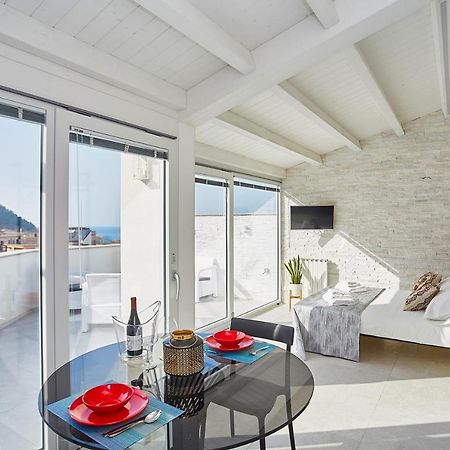 Porta Del Golfo Apartments & Suites Кастелламмаре-дель-Гольфо Екстер'єр фото