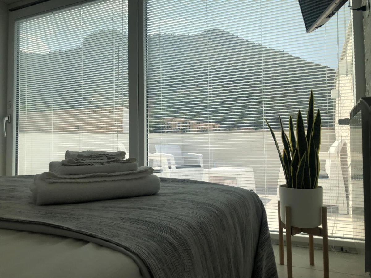 Porta Del Golfo Apartments & Suites Кастелламмаре-дель-Гольфо Екстер'єр фото