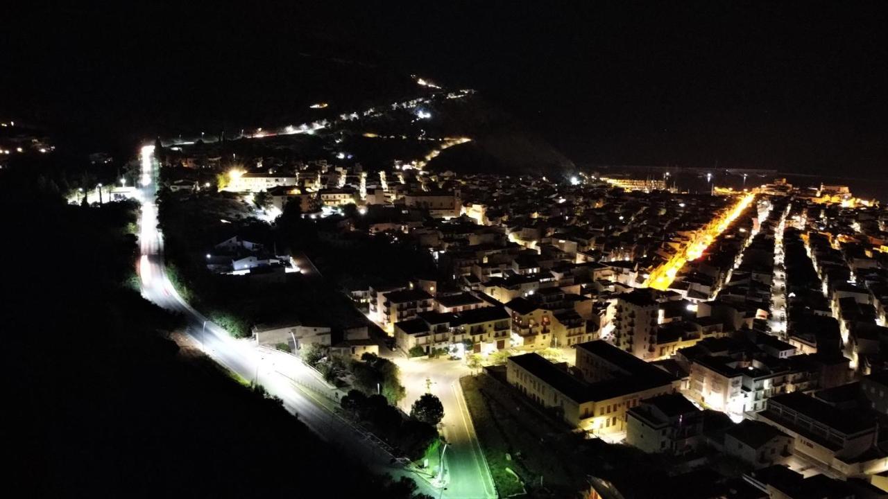 Porta Del Golfo Apartments & Suites Кастелламмаре-дель-Гольфо Екстер'єр фото