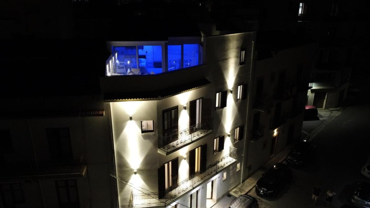 Porta Del Golfo Apartments & Suites Кастелламмаре-дель-Гольфо Екстер'єр фото