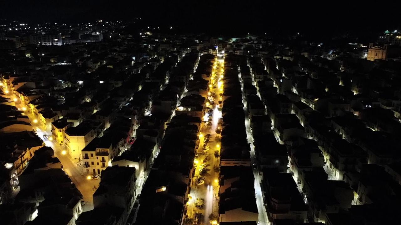 Porta Del Golfo Apartments & Suites Кастелламмаре-дель-Гольфо Екстер'єр фото